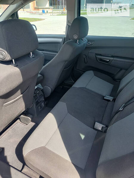 Мінівен Opel Zafira 2006 в Львові