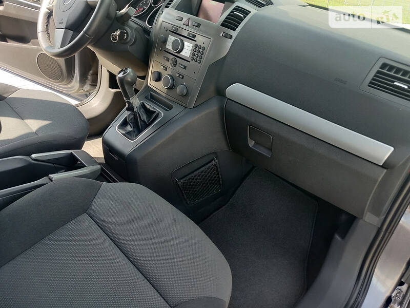 Мінівен Opel Zafira 2006 в Львові