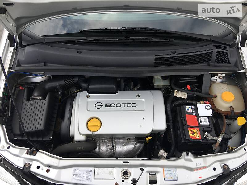 Універсал Opel Zafira 2003 в Вінниці