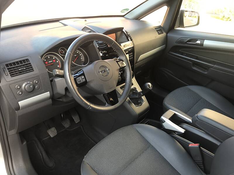 Універсал Opel Zafira 2009 в Стрию фото 27 Універсал Opel Zafira 2009 в Стрию