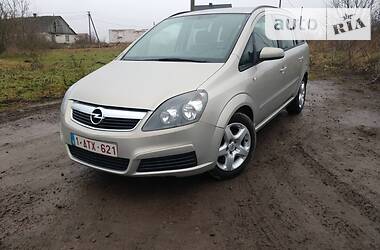 Минивэн Opel Zafira 2008 в Ровно