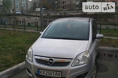 Минивэн Opel Zafira 2008 в Киеве