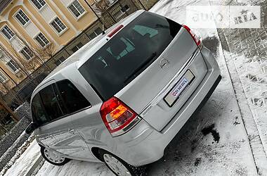 Минивэн Opel Zafira 2008 в Стрые