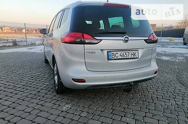 Хэтчбек Opel Zafira 2014 в Ивано-Франковске