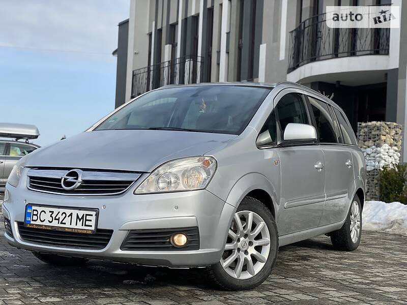 Минивэн Opel Zafira 2013 в Стрые