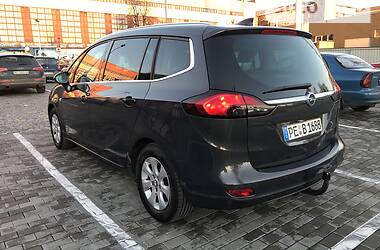 Минивэн Opel Zafira 2015 в Луцке