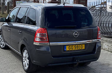 Минивэн Opel Zafira 2012 в Ровно