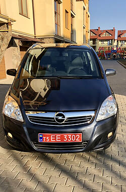 Минивэн Opel Zafira 2009 в Черновцах