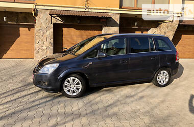 Минивэн Opel Zafira 2009 в Черновцах