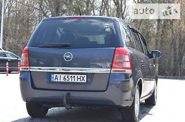 Мінівен Opel Zafira 2011 в Києві