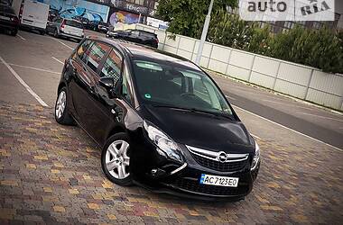 Минивэн Opel Zafira 2016 в Луцке