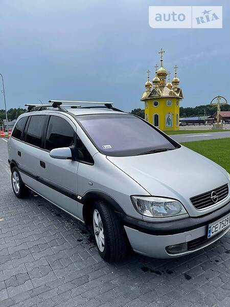Минивэн Opel Zafira 2000 в 