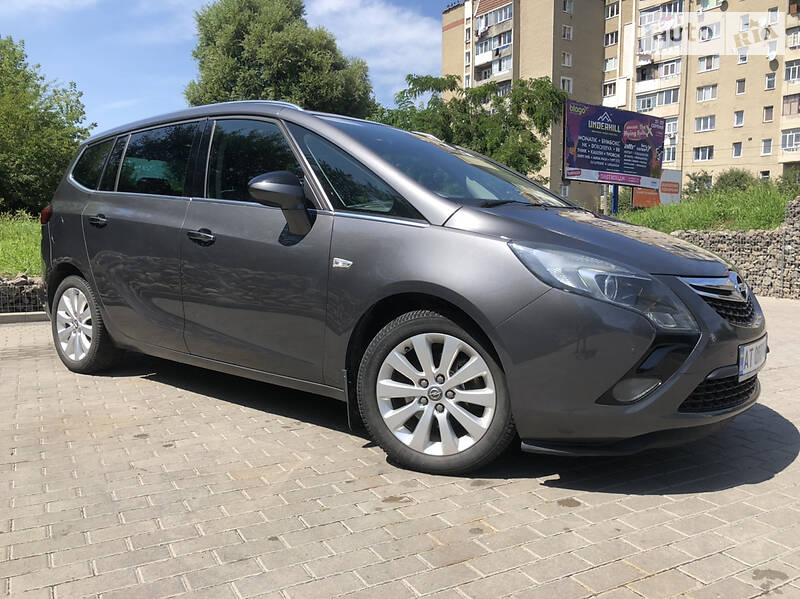 Opel Zafira 2012