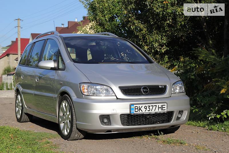 Мінівен Opel Zafira 2005 в Рівному