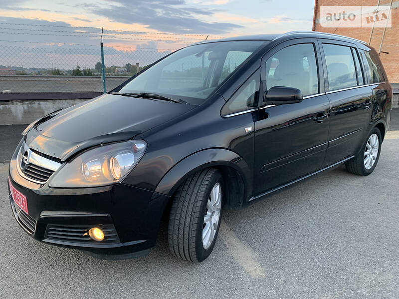 Минивэн Opel Zafira 2008 в Виннице