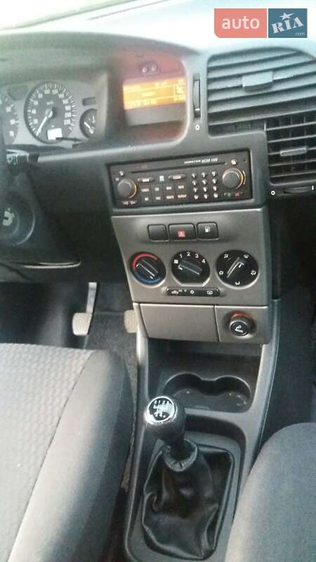 Мінівен Opel Zafira 2005 в Бориславі