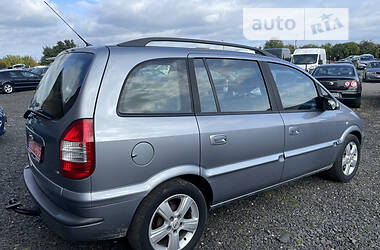 Минивэн Opel Zafira 2004 в Луцке