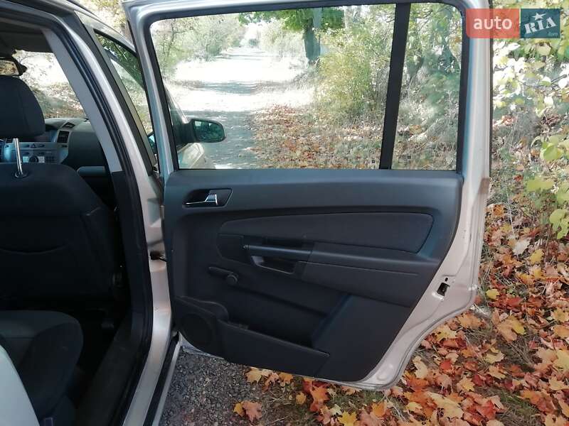 Мінівен Opel Zafira 2007 в Бердичеві