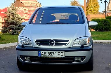 Минивэн Opel Zafira 2003 в Каменском