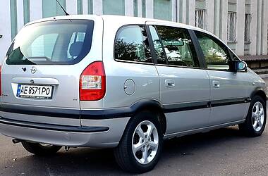 Минивэн Opel Zafira 2003 в Каменском