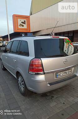 Минивэн Opel Zafira 2007 в Луцке