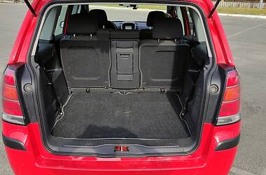 Минивэн Opel Zafira 2006 в 