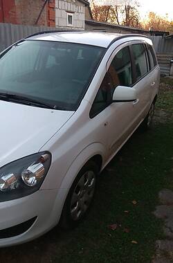 Универсал Opel Zafira 2013 в Краснограде