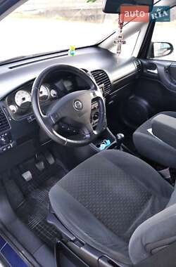Мінівен Opel Zafira 2004 в Надвірній