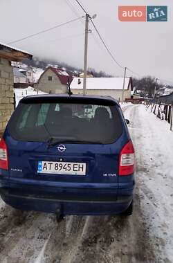 Мінівен Opel Zafira 2004 в Надвірній