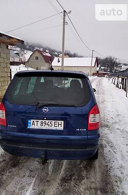 Минивэн Opel Zafira 2004 в Надворной