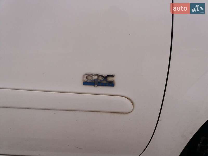 Універсал Opel Zafira 2009 в Калуші