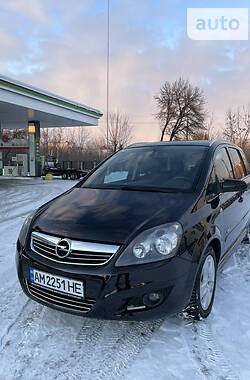 Универсал Opel Zafira 2009 в Житомире