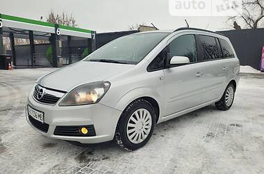 Минивэн Opel Zafira 2005 в 