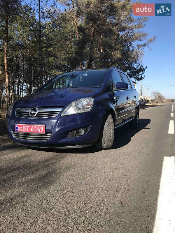Opel Zafira 2010