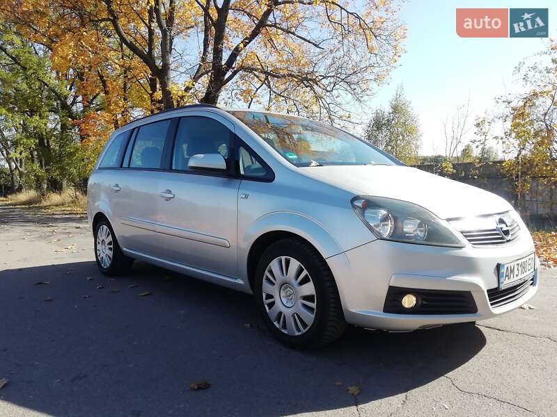 Мінівен Opel Zafira 2007 в Бердичеві