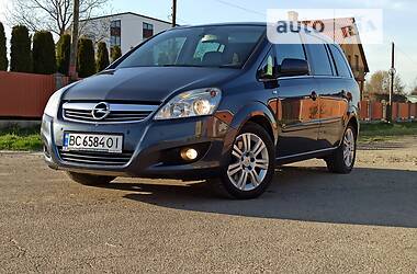 Минивэн Opel Zafira 2011 в Дрогобыче