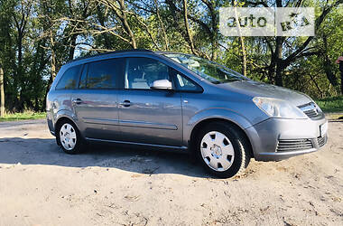 Минивэн Opel Zafira 2006 в Сумах