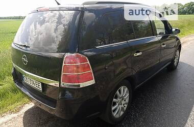 Минивэн Opel Zafira 2006 в Прилуках