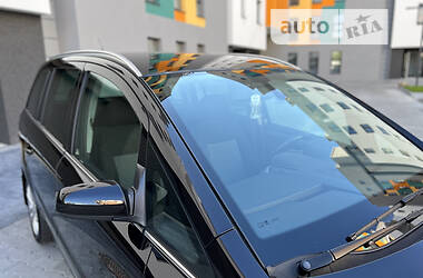 Минивэн Opel Zafira 2009 в 