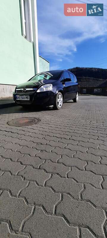 Минивэн Opel Zafira 2008 в Сколе