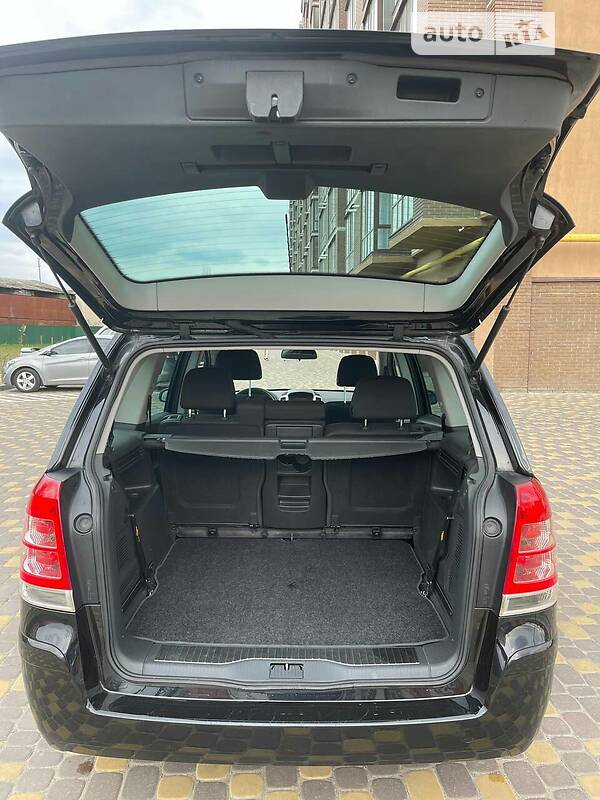 Минивэн Opel Zafira 2008 в Виннице