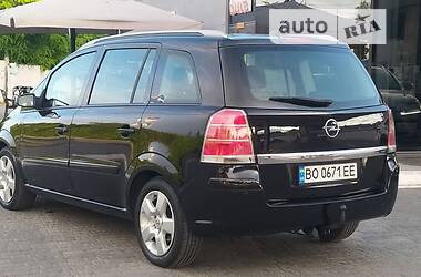 Универсал Opel Zafira 2007 в Днепре