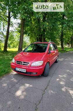 Мінівен Opel Zafira 2004 в Калуші