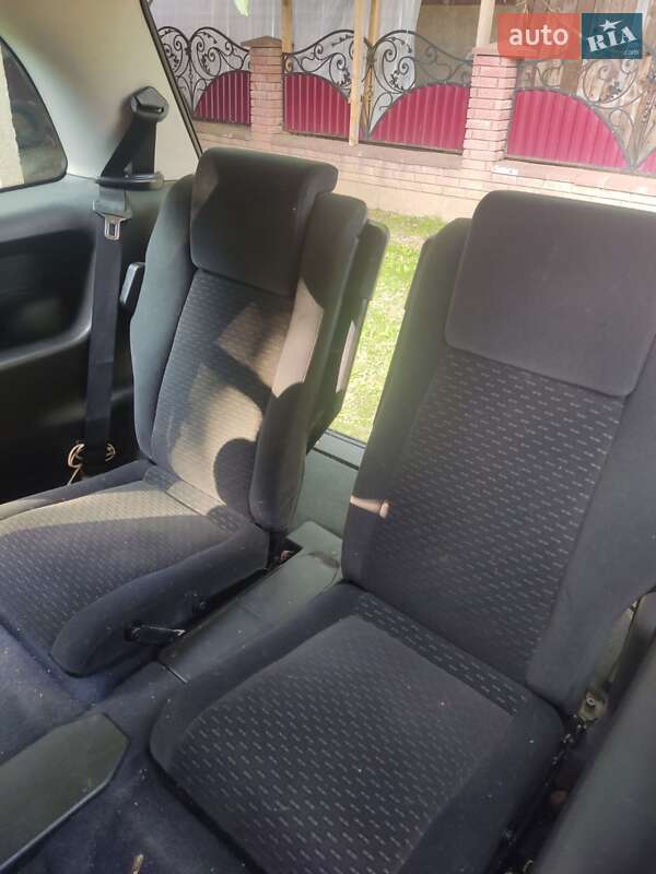 Минивэн Opel Zafira 2005 в Черновцах