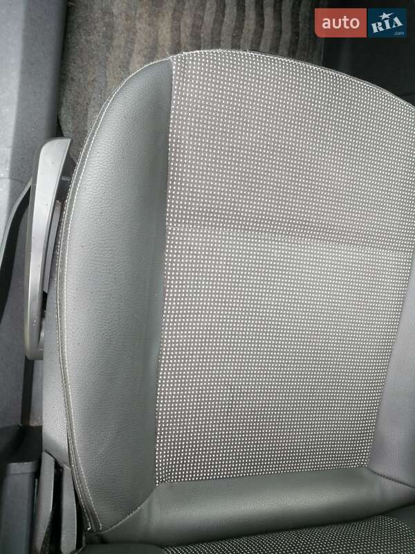 Минивэн Opel Zafira 2009 в Ивано-Франковске