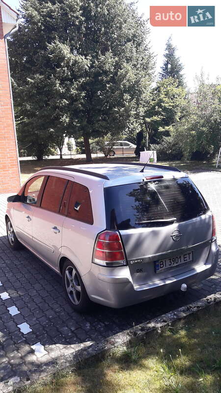 Минивэн Opel Zafira 2007 в Кременчуге