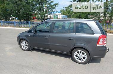 Минивэн Opel Zafira 2009 в Измаиле