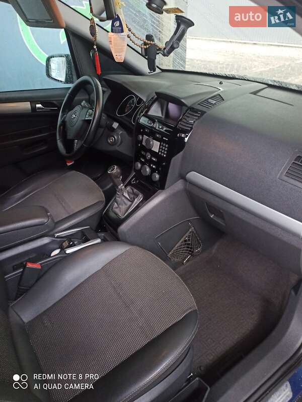 Мінівен Opel Zafira 2010 в Зборові