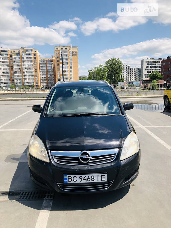 Минивэн Opel Zafira 2009 в Львове