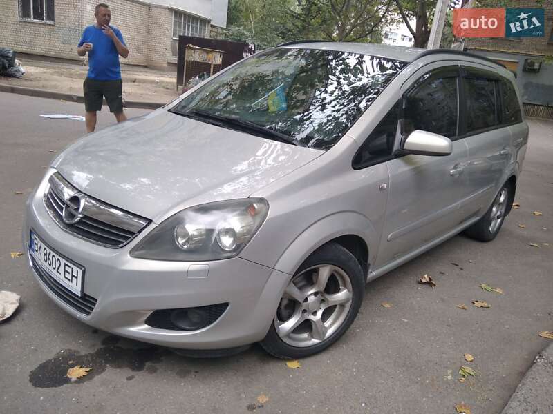 Opel Zafira 2008